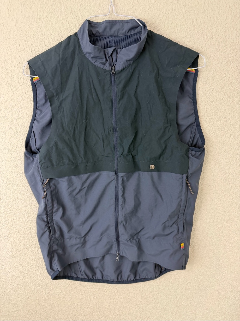 Specialized/Fjallraven Adventure Vest in Navy men’s small